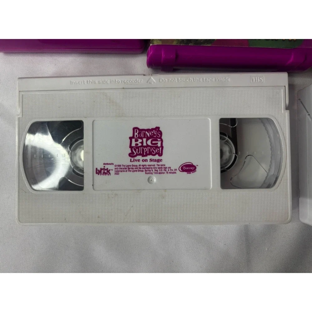Barney Classic Collection Vhs Lot 9 White Tapes/ Purple Clam Shell No Mold - Picture 8 of 10